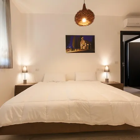 Urban Homy Bed and breakfast 3*