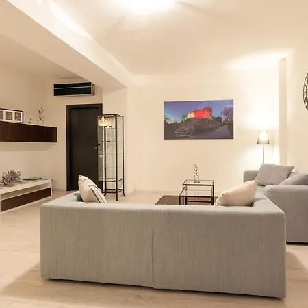 Urban Homy Γκορίτσια