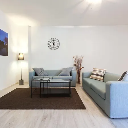 Urban Homy Bed and Breakfast Γκορίτσια