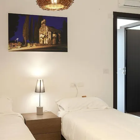 Urban Homy Bed and Breakfast Γκορίτσια