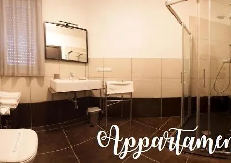 Urban Homy Bed and Breakfast 3*