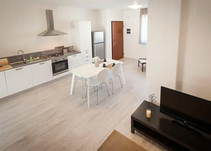 Urban Homy Bed & Breakfast 3*